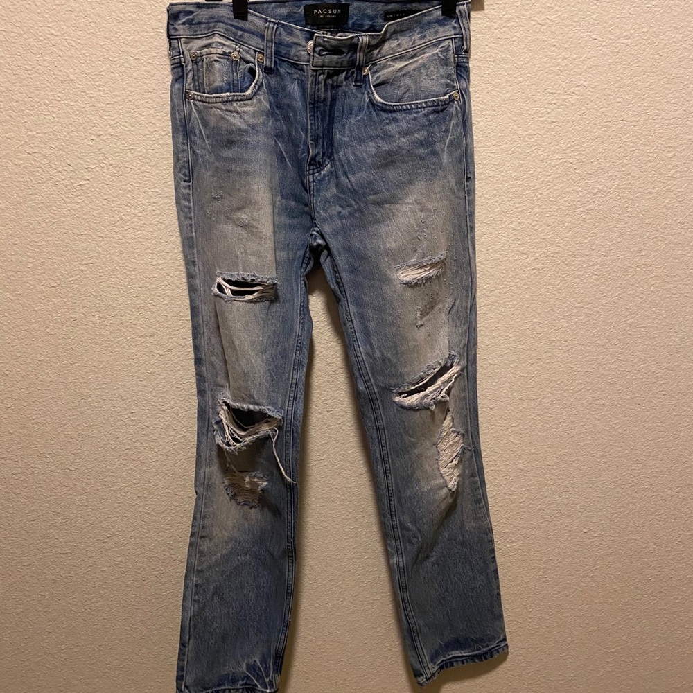 Packing Ripped Jeans